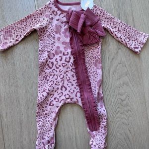 NWT Mud pie 6-9month old sleeper with headband